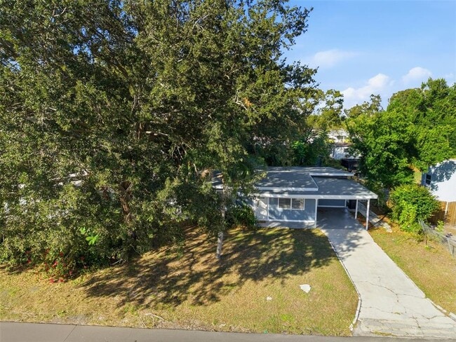 Building Photo - 5481 47th Ave N