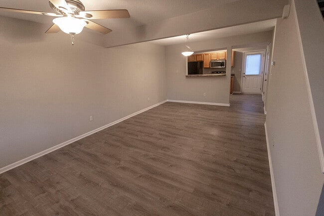 Building Photo - 3910 Snowy Owl Dr