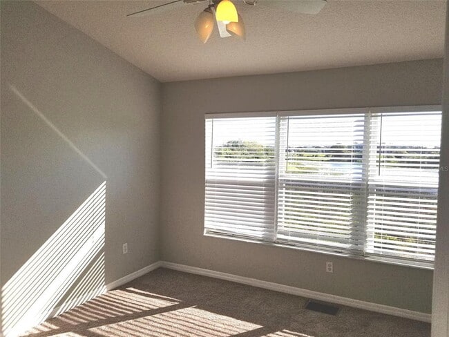 Building Photo - 4536 Kennewick Pl