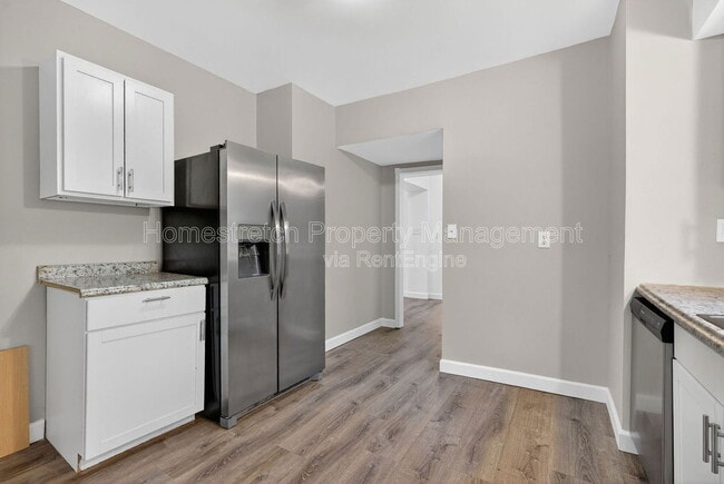 Building Photo - 5 Van Crest Ln