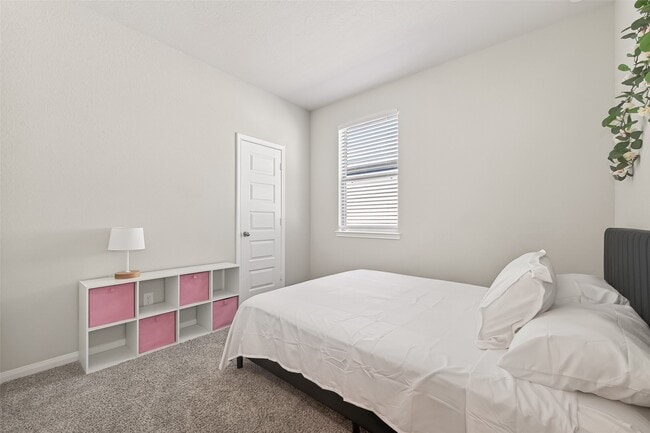 Building Photo - 8014 Barret Travis Ct