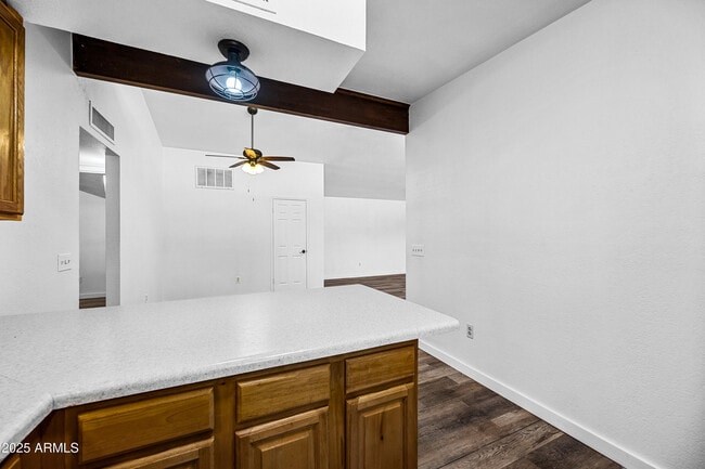 Building Photo - 503 W Pebble Beach Dr