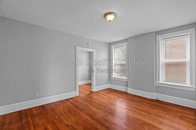 Building Photo - 4109 Hartford St