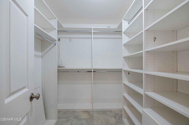 Building Photo - 4272 N Cedarpine Ln