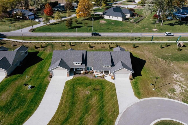 Building Photo - 3211 W Bartlett Dr