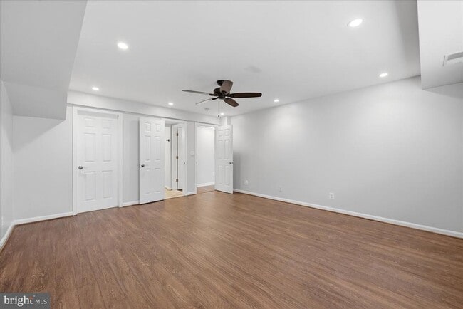 Building Photo - 1193 N Van Dorn St