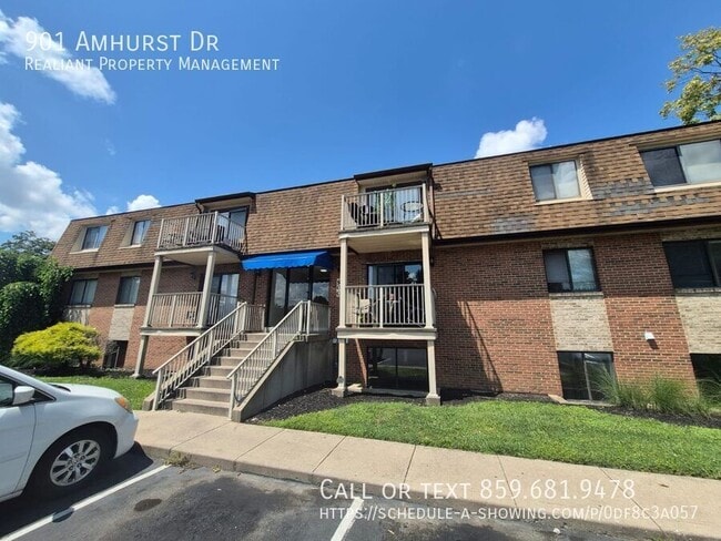 Building Photo - 901 Amhurst Dr