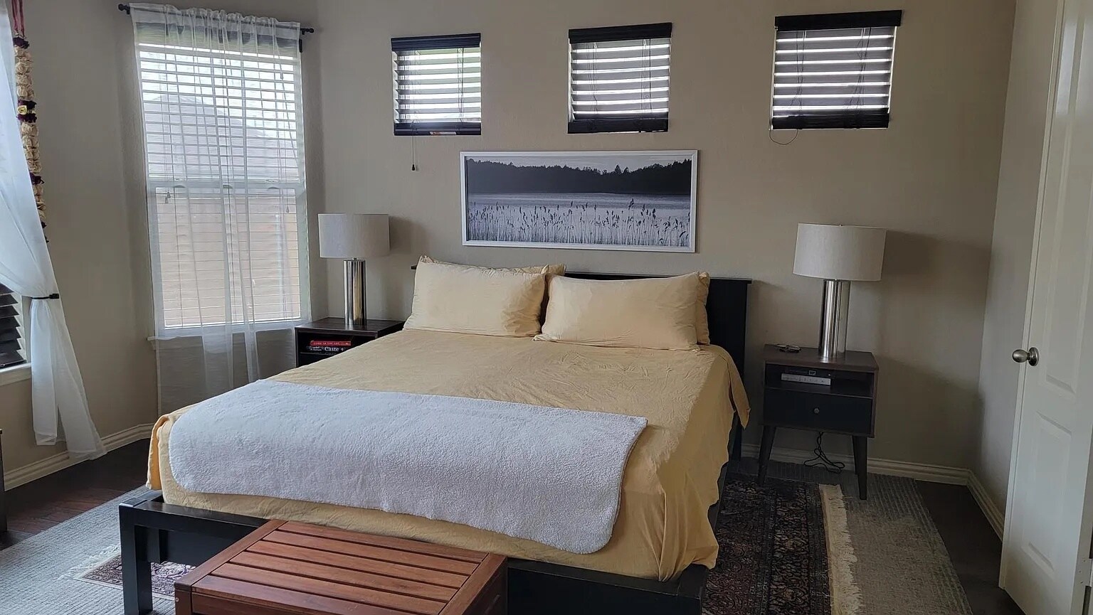 Master bedroom - 12372 Payne St