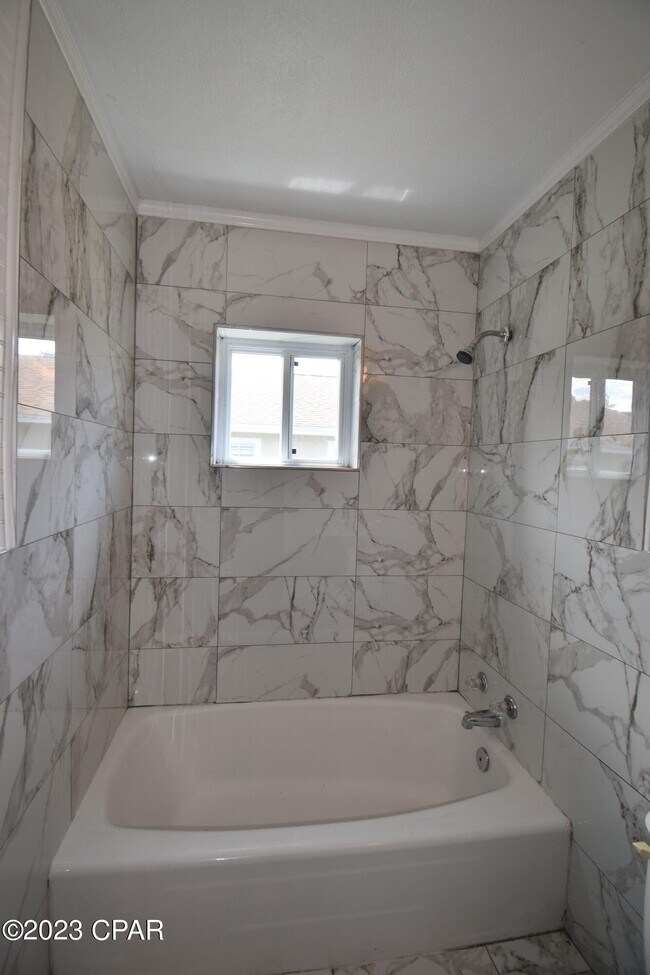 Building Photo - 1815 Arthur Ave