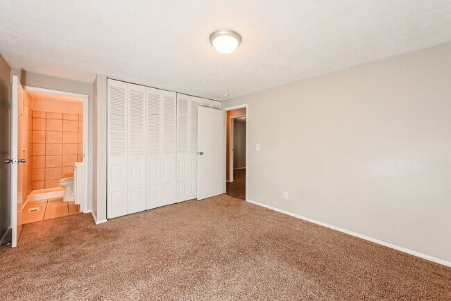 Building Photo - 1876 Corduroy Ct