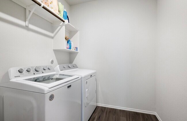 Building Photo - 4910 Sandstone Wy