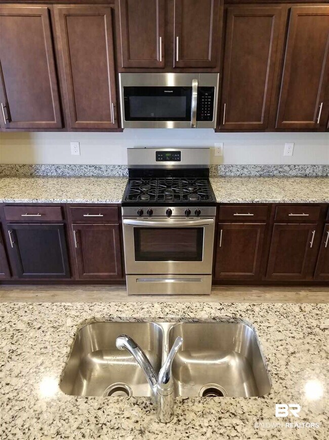 Building Photo - 23870 Flynt Dr