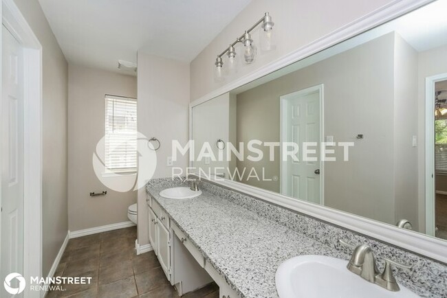 Building Photo - 2832 W KIMBALL AVE, GRAPEVINE, TX 76051