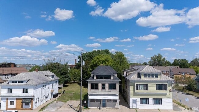 Building Photo - 2877 Niagara St