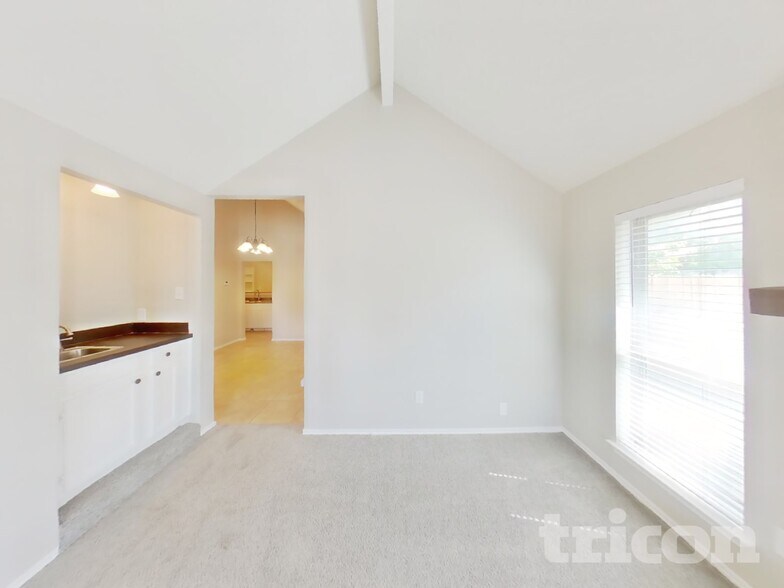 Building Photo - 6621 Brookhaven Trail