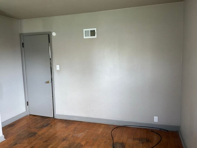 Building Photo - Charming & Comfortable 3-Bedroom Home in Capitol Heights!