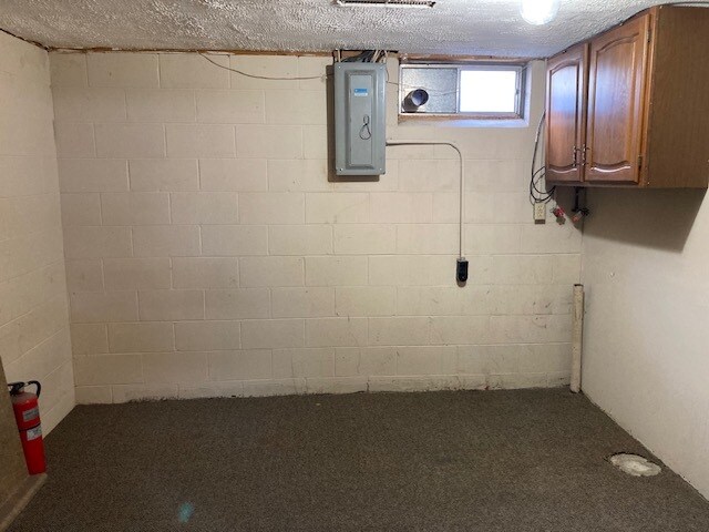 Building Photo - 1707 University Dr