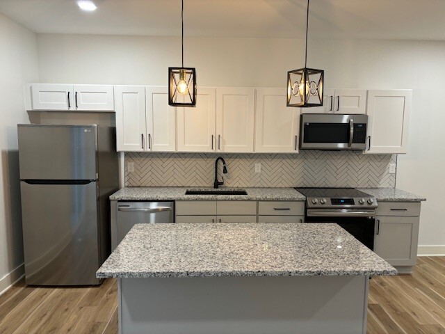 Building Photo - 3714 Selma Ave