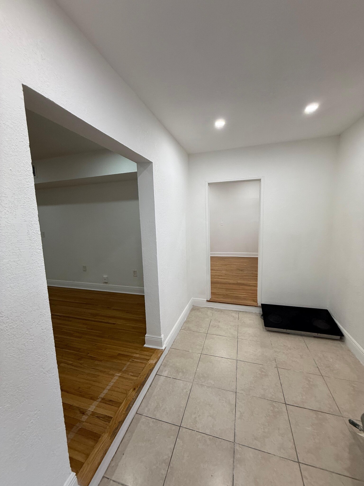 Building Photo - 3669 NW 18th St