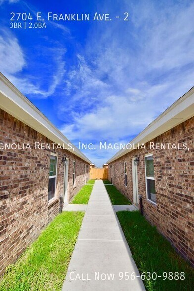 Building Photo - 2704 E Franklin Ave