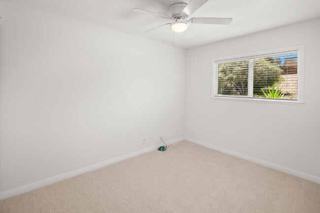 Building Photo - Welcome to your rare gem, dream home in Clairemont, San Diego!