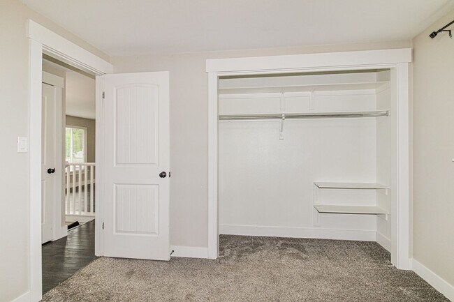 Building Photo - Remodeled Orem Home! Large Backyard! Amazi...