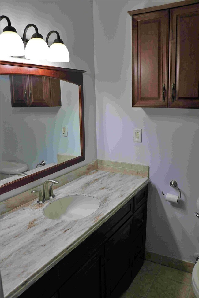 Building Photo - 7000 BLVD E