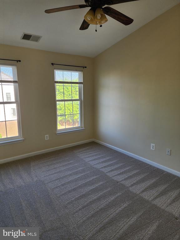 Building Photo - 119 Misty Pond Terrace