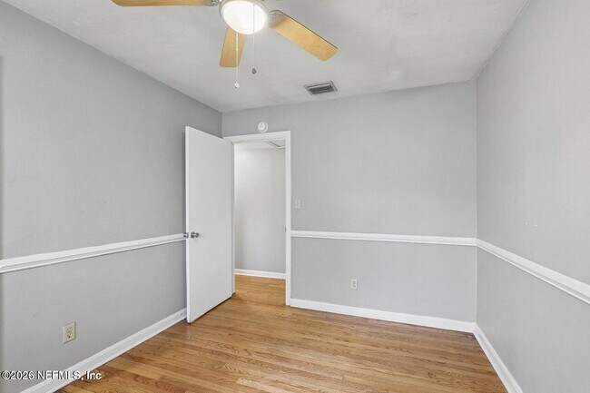 Building Photo - 356 Tidewater Cir W
