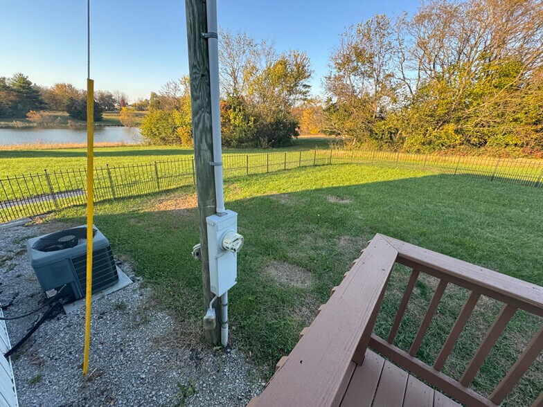 Building Photo - 1926 Wilsonville Rd