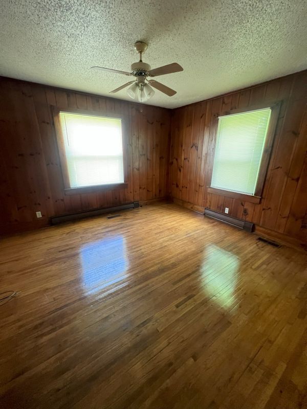 Building Photo - 4493 Ogburn Ave