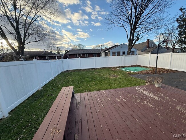 Building Photo - 115 Dorchester Ave