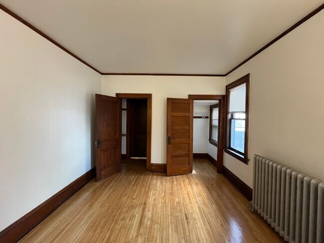 Building Photo - 1408 18th Ave N
