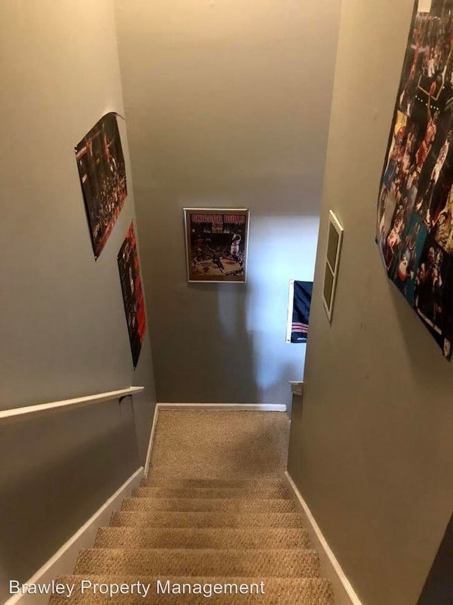 Building Photo - 125 N Washington St