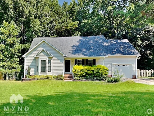 Building Photo - 1008 Roundtable Ct