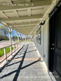 Building Photo - 9750 Deer Trail Dr