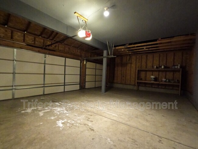 Building Photo - 7420 Matheson Dr