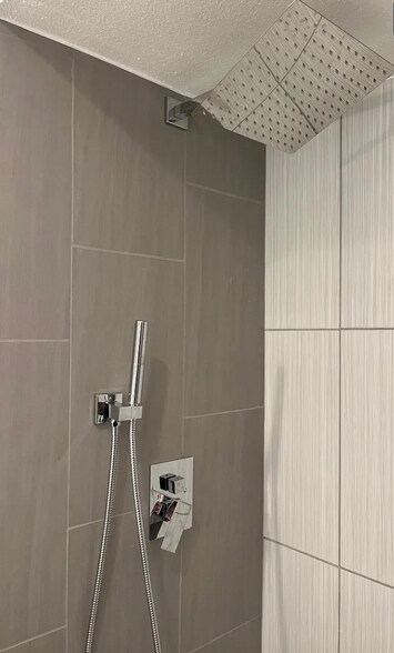 Building Photo - 1205 Colusa St