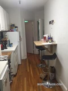 Building Photo - 45 Westland Ave