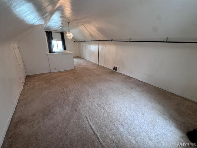 Building Photo - 102 Francis Ave