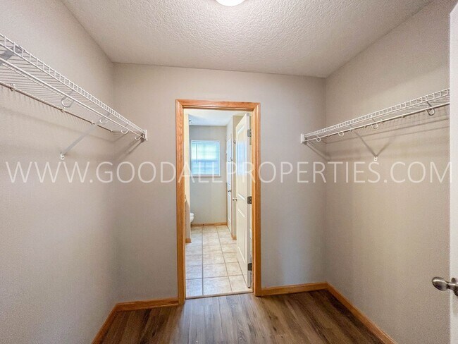 Building Photo - 4308 153rd Pl
