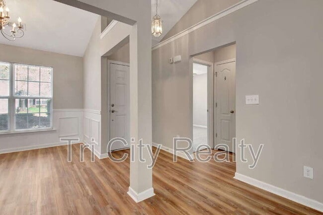 Building Photo - 342 Hunterian Pl