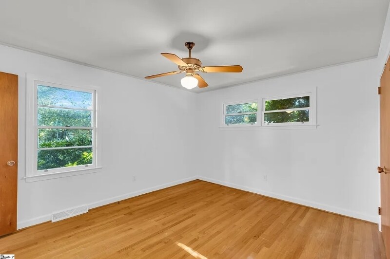 Building Photo - 113 Willenhall Ln