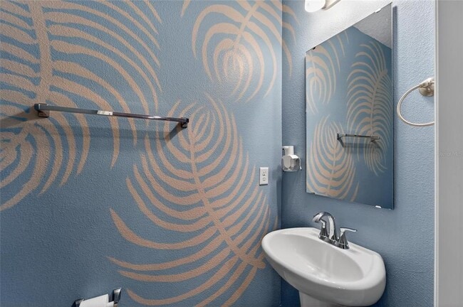 Building Photo - 3842 Hampstead Ln