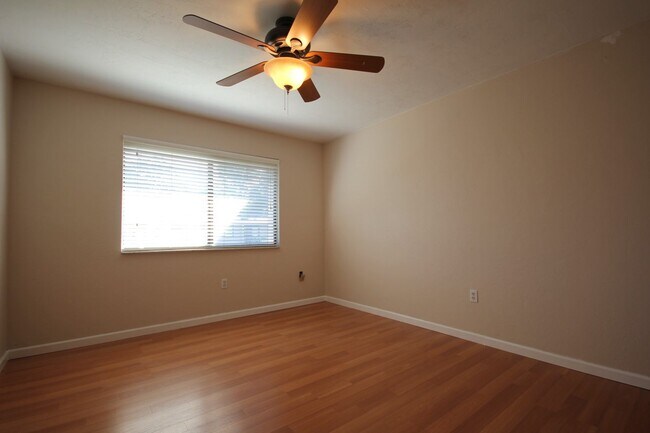 Building Photo - Southfork condos – charming 2-bedroom, 1.5-bath home