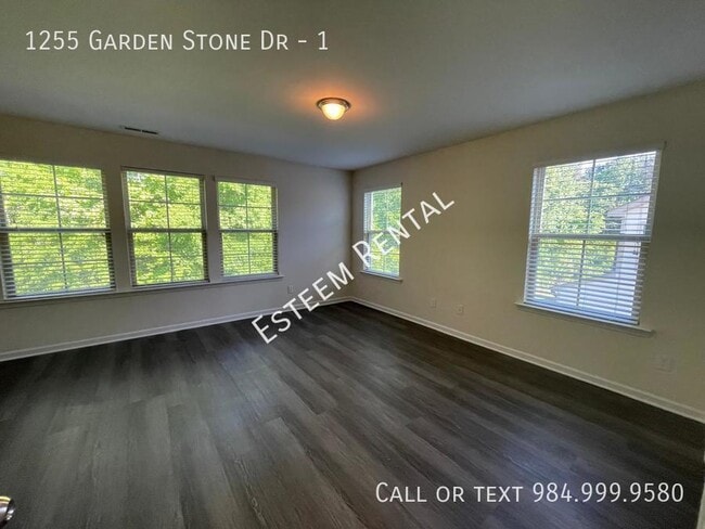 Building Photo - 1255 Garden Stone Dr