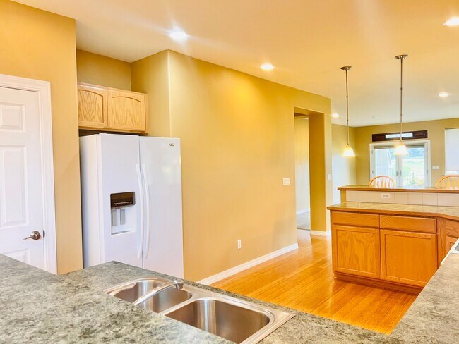 Building Photo - 8333 Camano Loop NE