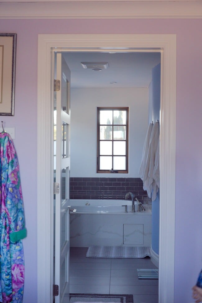 Building Photo - 1215 Altamead Dr