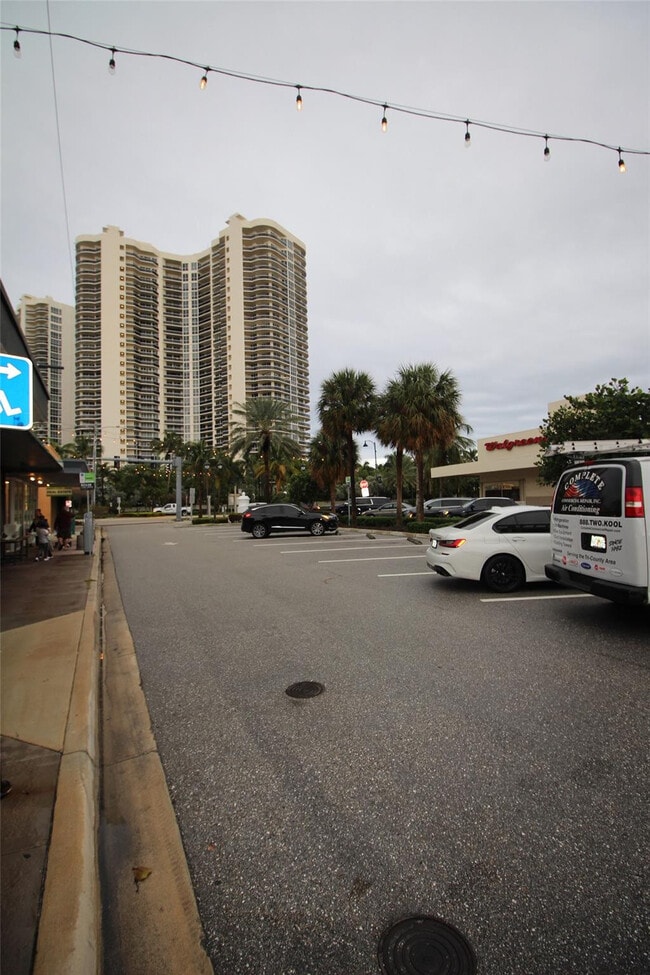 Building Photo - 3345 NE 32nd St