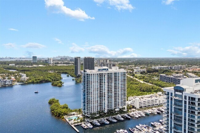 Building Photo - 17111 Biscayne Blvd